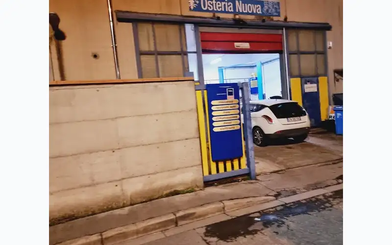 Foto dell'officina Lanzini Luigi Di Lanzini Daniele