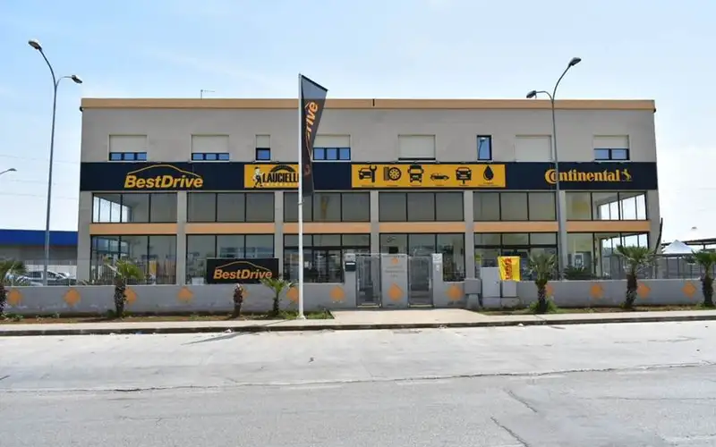 Foto dell'officina Lauciello Service - BestDrive