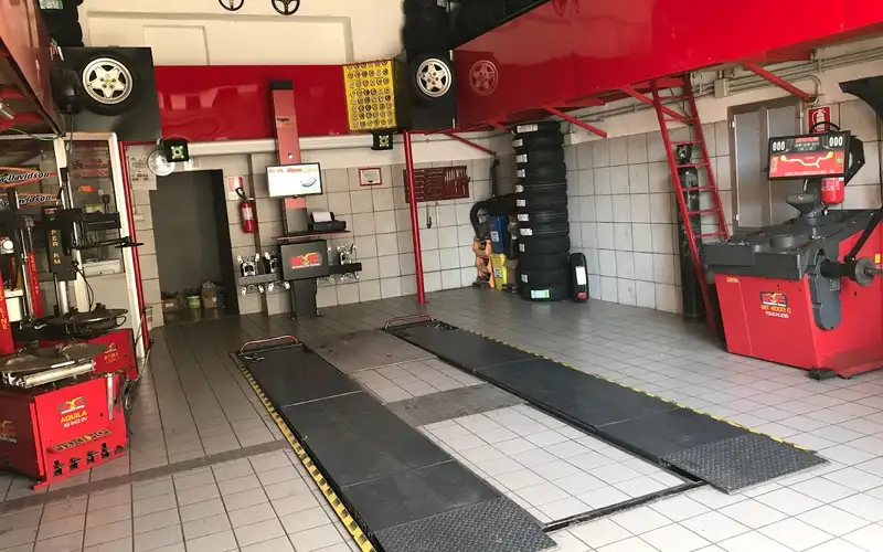 Foto dell'officina LR Pneus