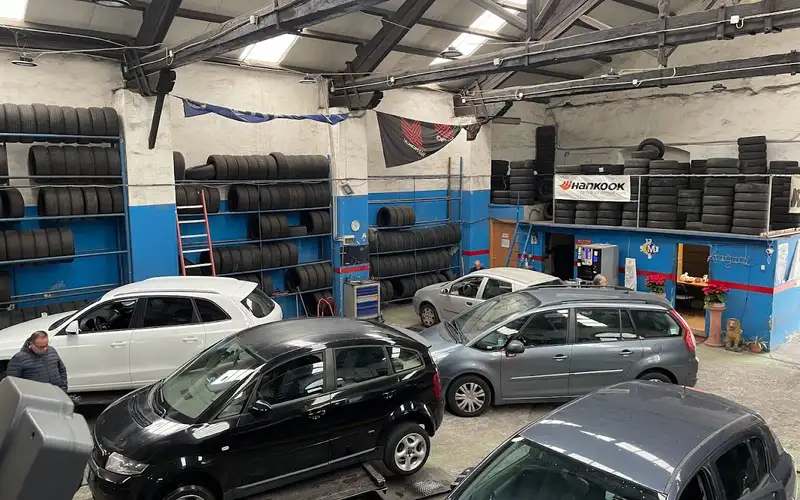 Foto dell'officina Mannuccia Gomme