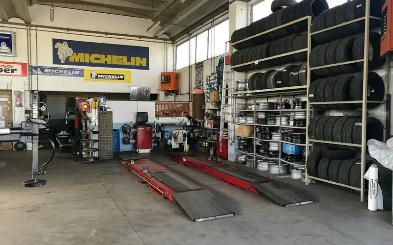 Foto dell'officina Manucci Arnaldo S.a.s.