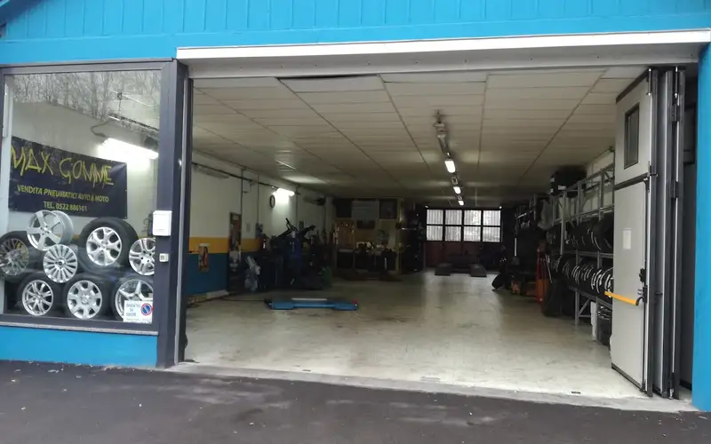 Foto dell'officina Max Gomme Di Ferri Massimiliano