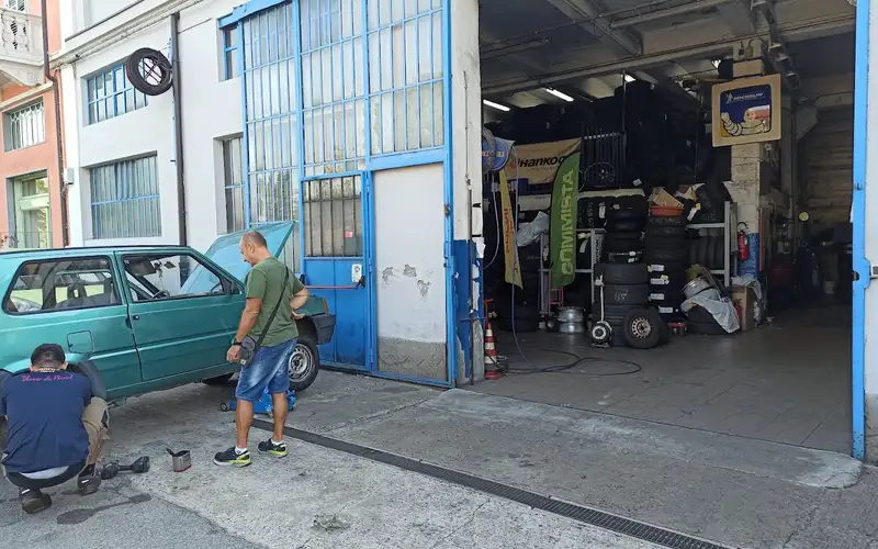 Foto dell'officina M.c. Gomme S.a.s.