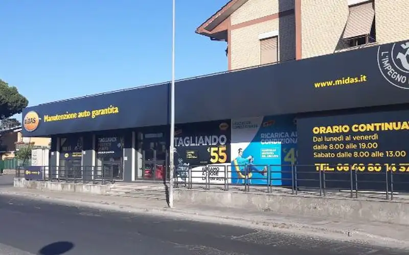 Foto dell'officina Midas Roma Via Tiburtina