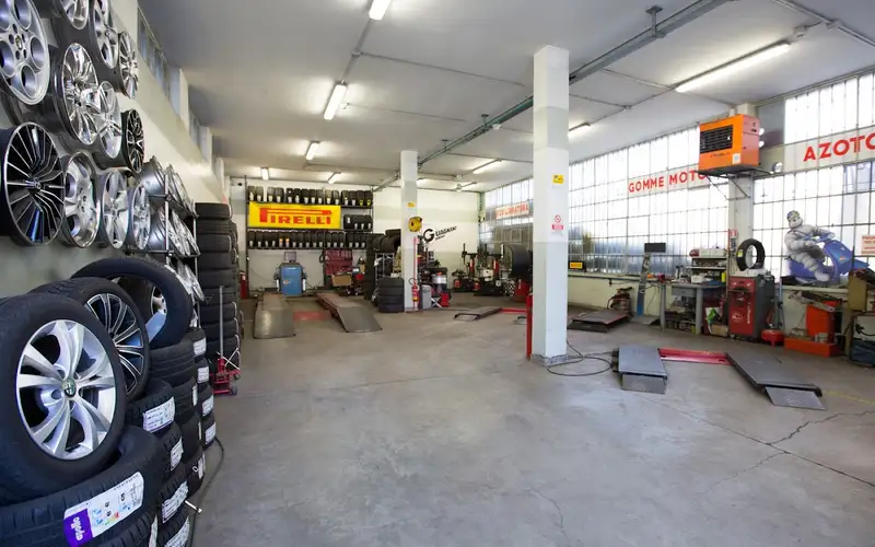 Foto dell'officina MyGOM - Guagnano Gomme