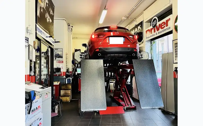 Foto dell'officina Nicolis Due - Driver Center Pirelli