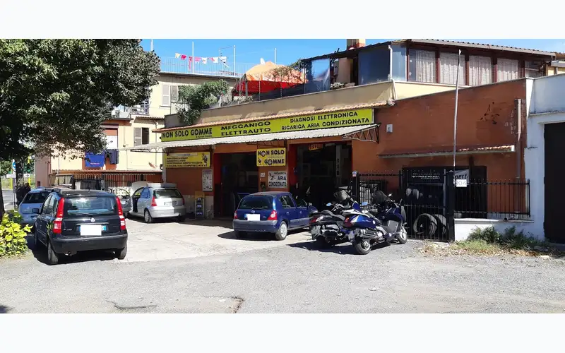 Foto dell'officina Non Solo Gomme - Roma