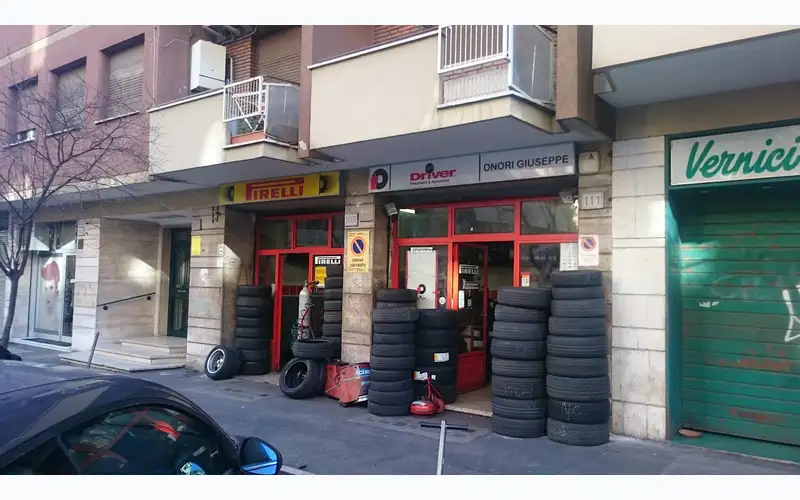 Foto dell'officina Onori S.n.c. Di Onori Giuliano E Roberto