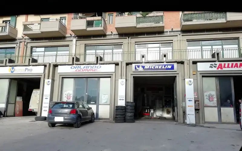 Foto dell'officina Orlando Gomme S.n.c.
