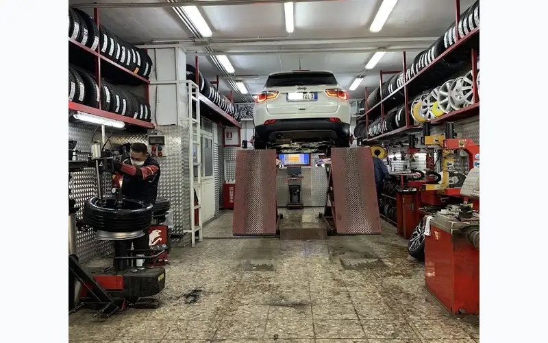 Foto dell'officina Pasquale Giordano Gomme