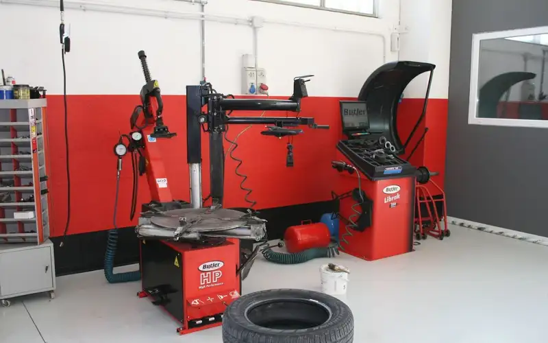 Foto dell'officina Performance Pneus S.r.l.s