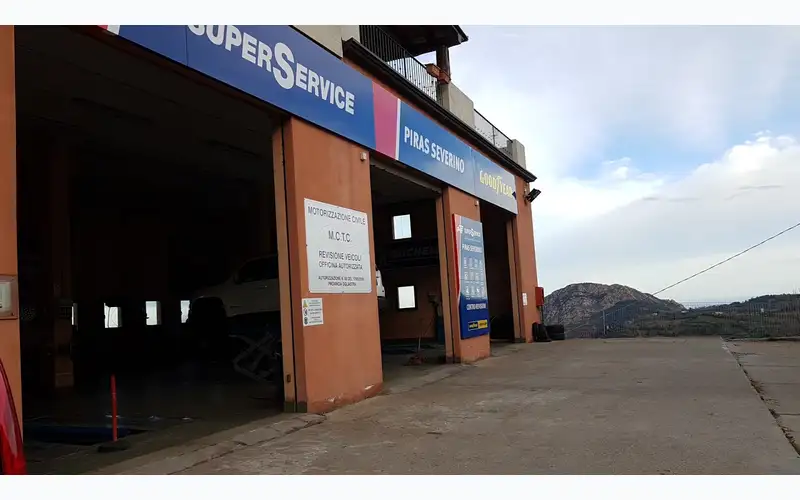 Foto dell'officina Piras Severino Gomme e Centro Revisioni