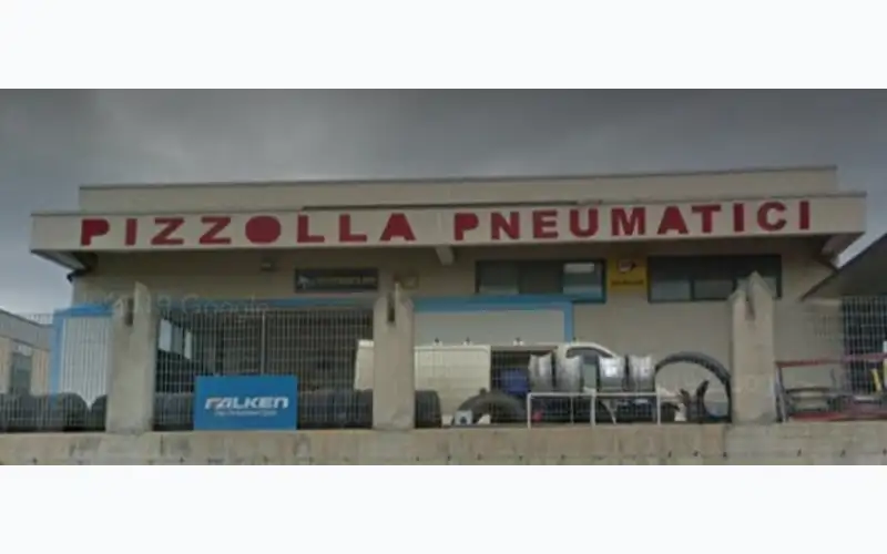 Foto dell'officina Pizzolla Domenico