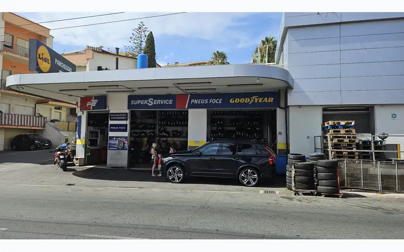 Foto dell'officina Pneus Foce S.r.l.