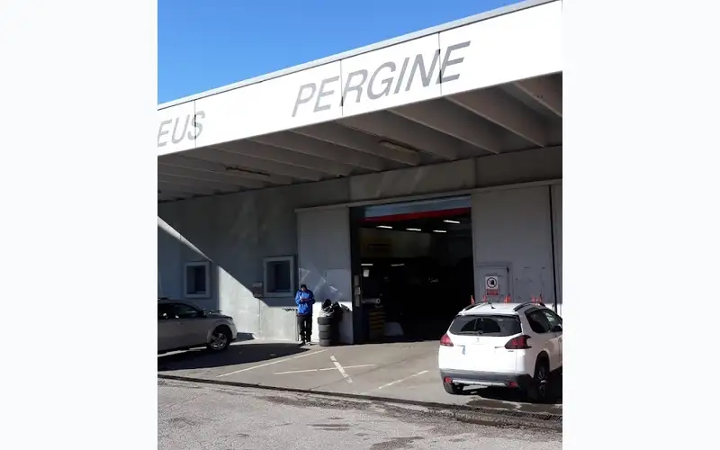 Foto dell'officina Pneus Pergine
