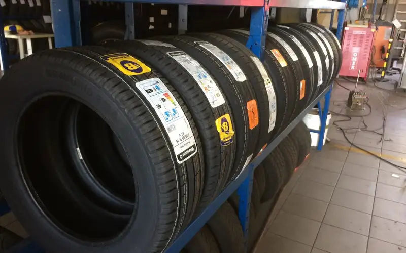Foto dell'officina Pneuscar S.r.l.