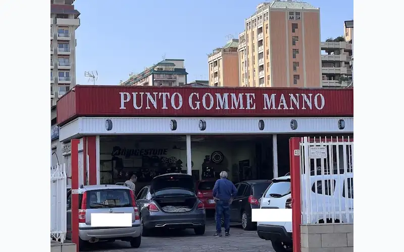 Foto dell'officina Punto Gomme Manno
