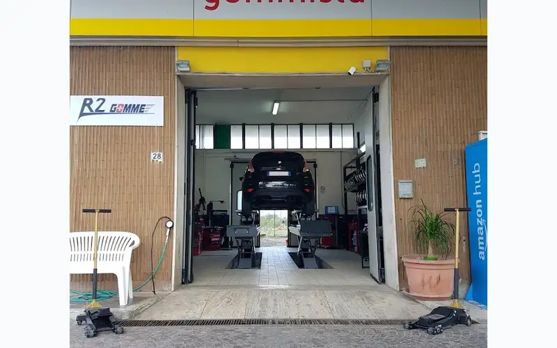 Foto dell'officina R2 Gomme