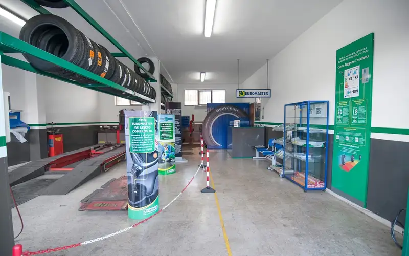 Foto dell'officina Recchia Pneumatici S.r.l. - Mastro Michelin