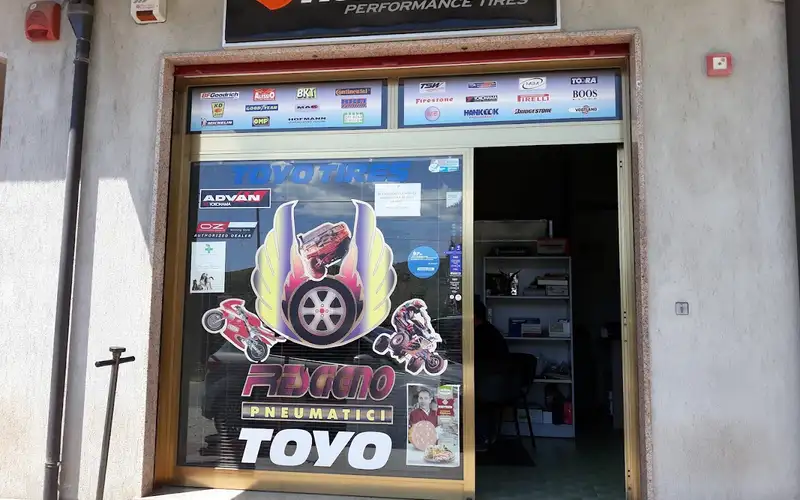 Foto dell'officina Rescigno Pneumatici S.r.l.