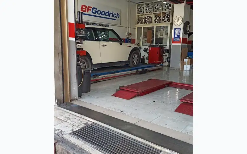 Foto dell'officina Salemme Pneumatici