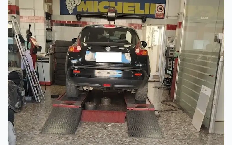 Foto dell'officina Sifo Gomme S.a.s.