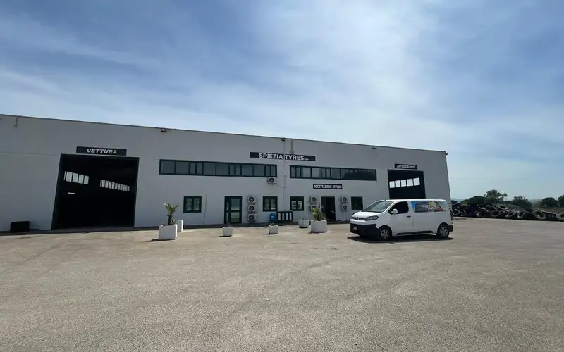 Foto dell'officina Spiezia Tyres S.p.A.