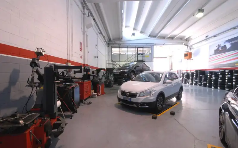 Foto dell'officina Spinagomme