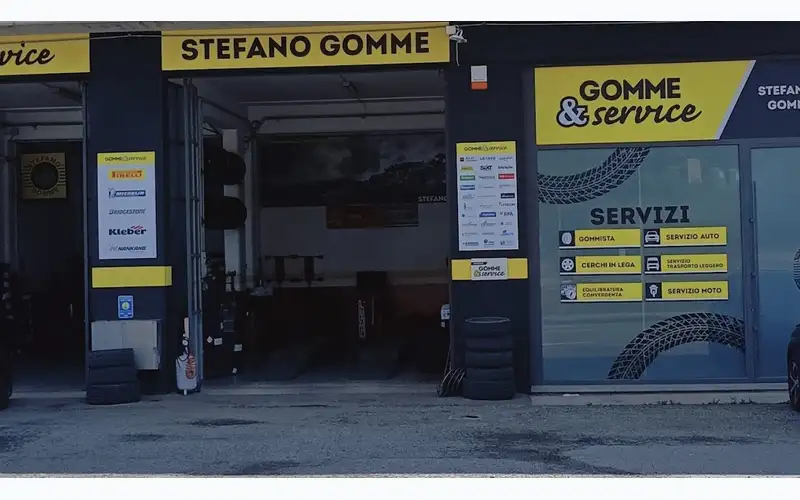 Foto dell'officina Stefano Gomme Di Tonelli Stefano