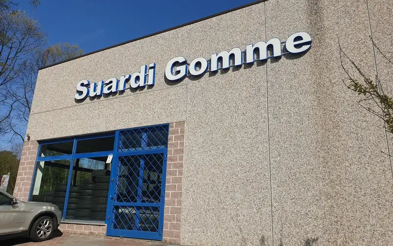 Foto dell'officina Suardi Gomme S.n.c.