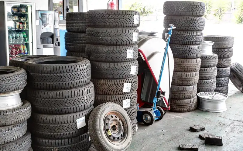 Foto dell'officina Super Tyre 2000 S.r.l.