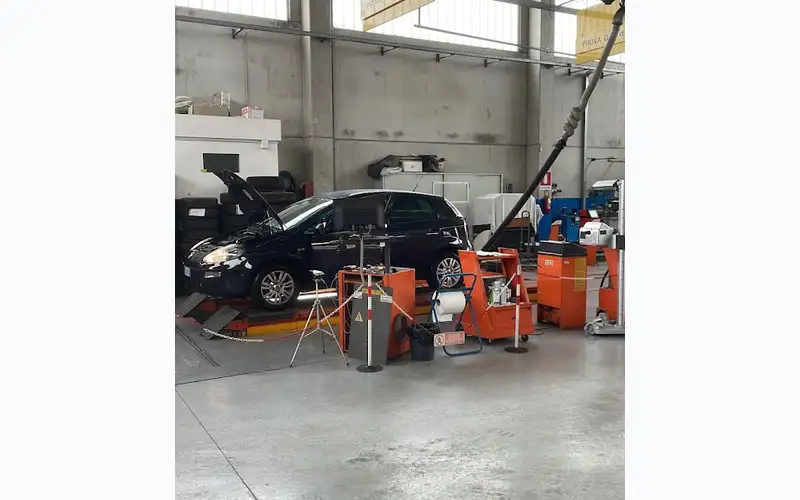 Foto dell'officina Tachis Centro Revisioni