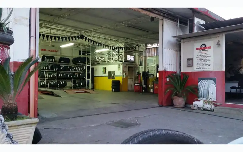 Foto dell'officina Tecnogomme Di D'Aurino Giuseppe