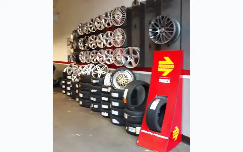 Foto dell'officina Tires Sternieri S.n.c.