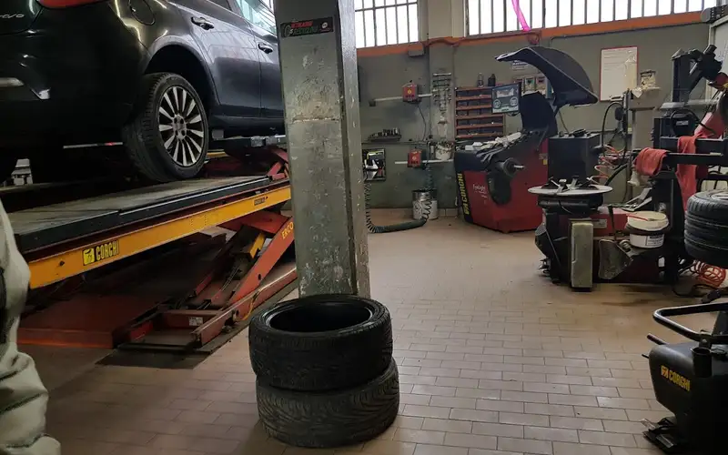 Foto dell'officina Vergom di Favero Lorella