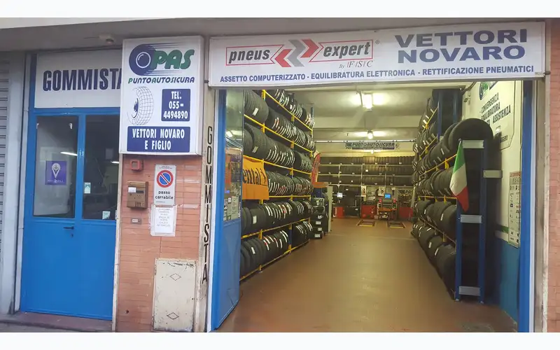 Foto dell'officina Vettori Novaro Pneumatici